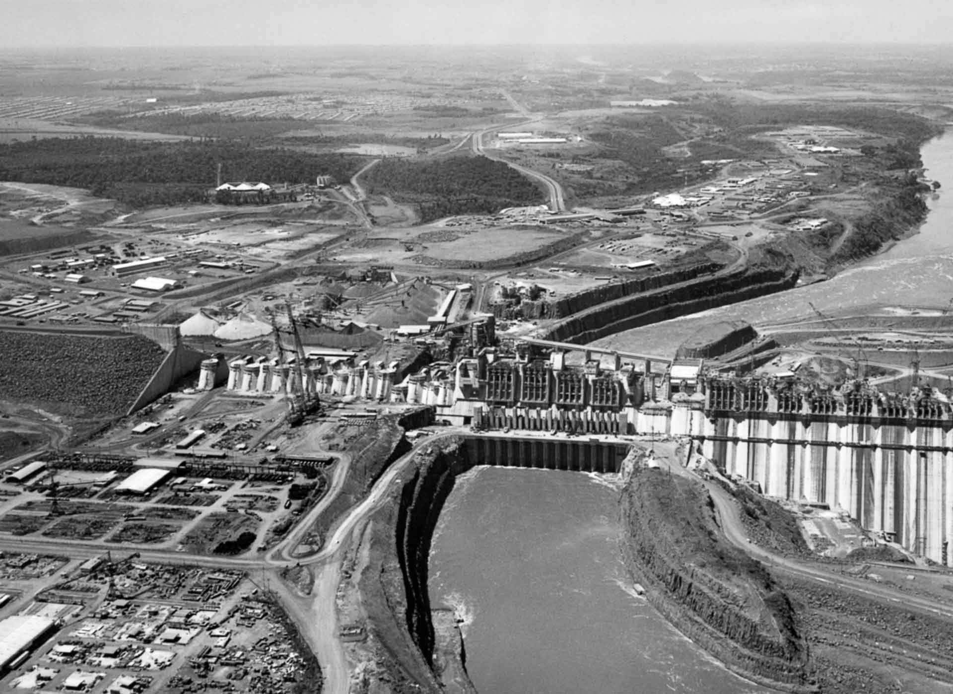 Você sabia que Brasil e Paraguai são donos da grandiosa Usina de Itaipu?