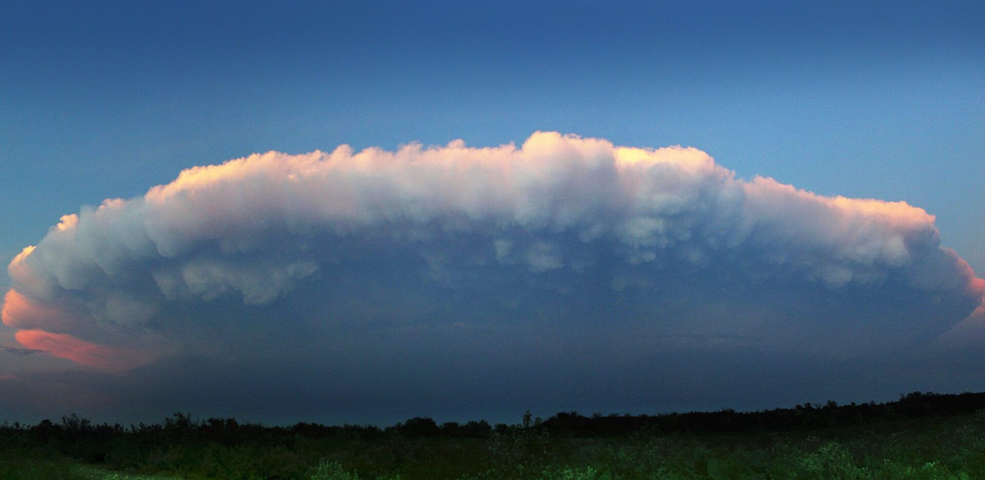 cumulonimbus-o-que-s-o-conceito-forma-o-e-principais-tipos