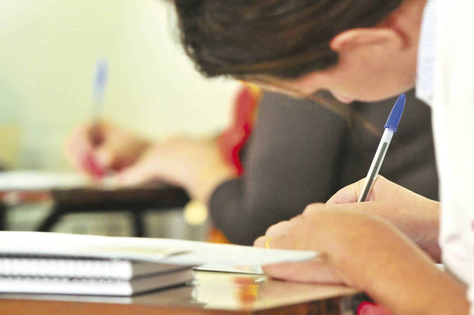 Tempos verbais: quais são os principais, suas subdivisões e exemplos de aplicação