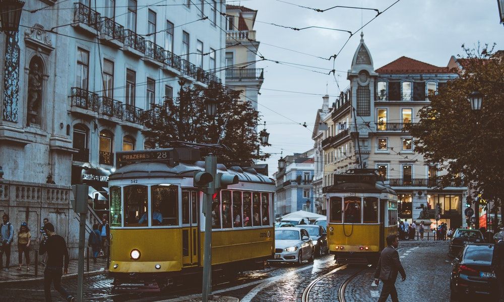 Português de Portugal, o que é? Comparações fonéticas e de vocabulário